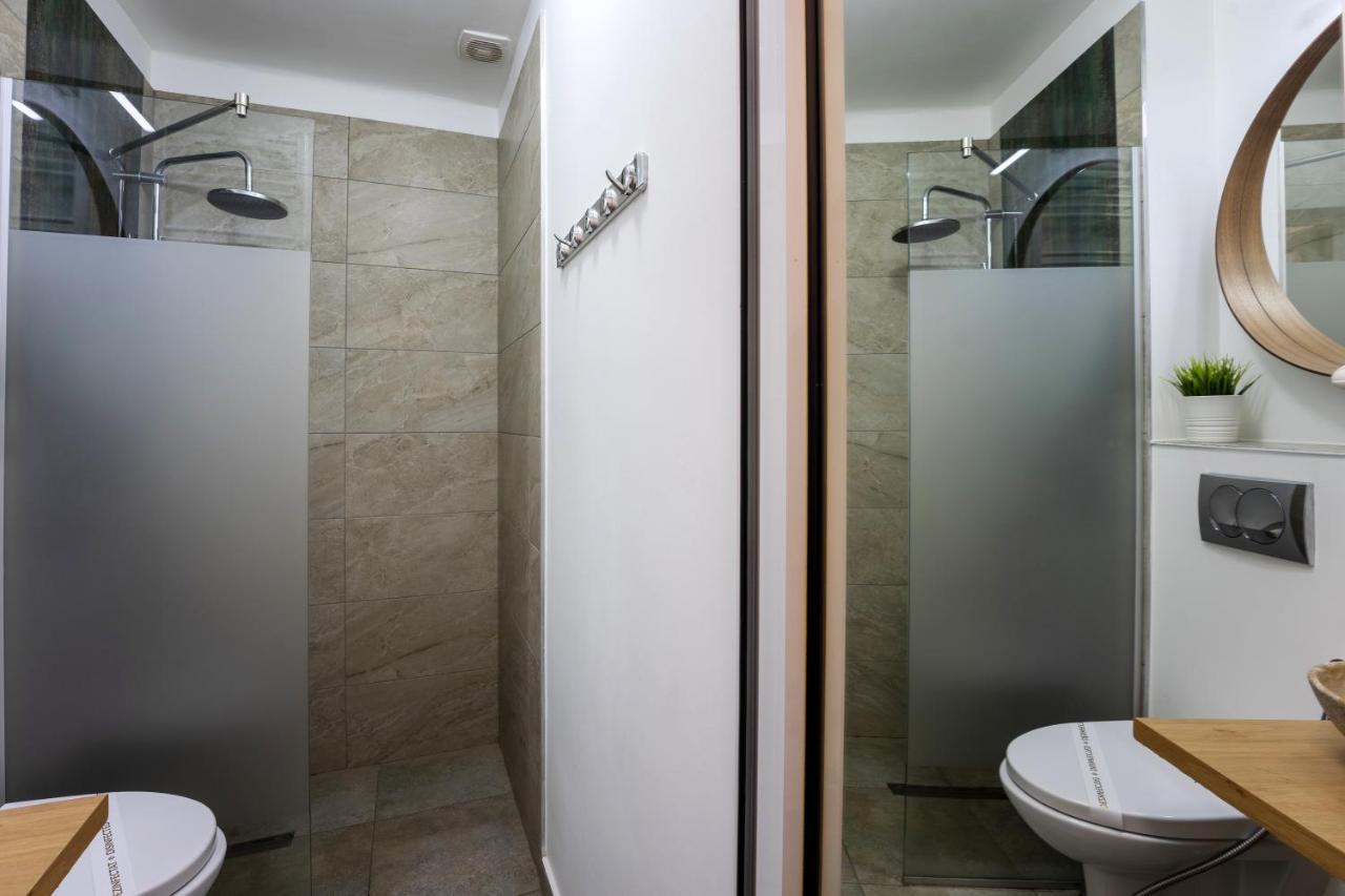 Metropole Apartments Studio City บูคาเรสต์ ภายนอก รูปภาพ